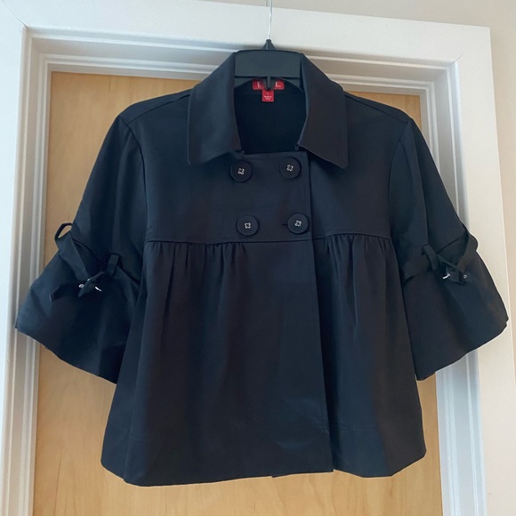 Elle Jackets & Blazers - ELLE cropped jacket Sz L